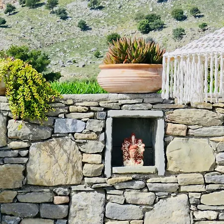 Vilă Vlk: Kalliopi, Rhodes Líndos
